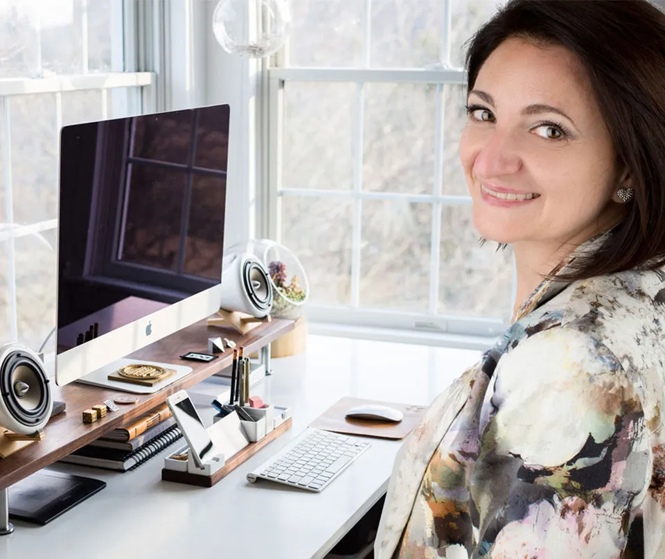 michaela-striano-web-designer-cell Michaela Striano Web designer a lavoro